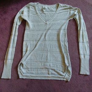 Aero V neck shirt